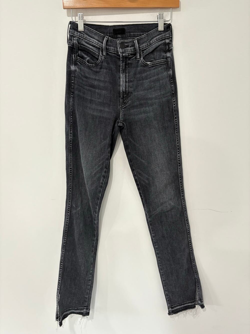 MOTHER High Waist Rascal Slice Undone Hem Jeans in Friday the 13th Black Size 25